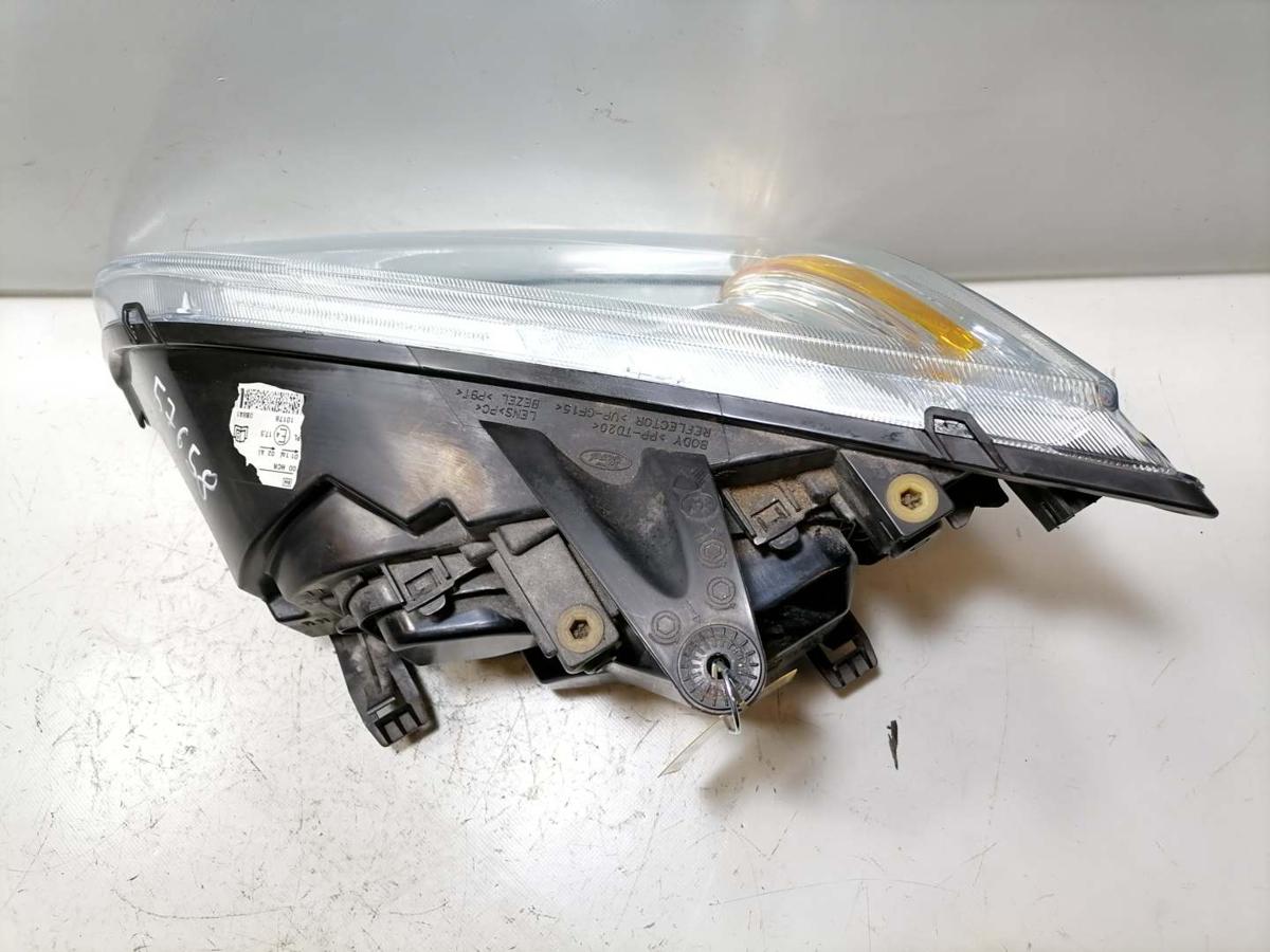 Ford Focus 2 original Scheinwerfer vorn rechts Halogen Bj.2006